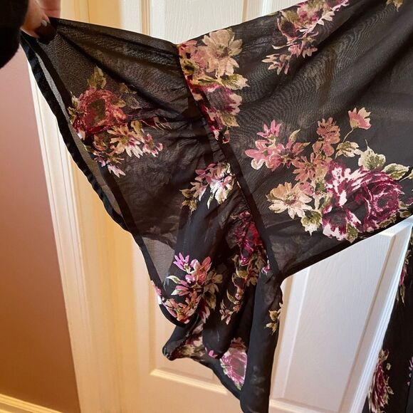 BLACK WITH PURPLE ROSES & BUTTERFLY SLEEVES CREPE DUSTER SIZE 2X BY LIVE 4 TRUTH - Picture 4 of 8